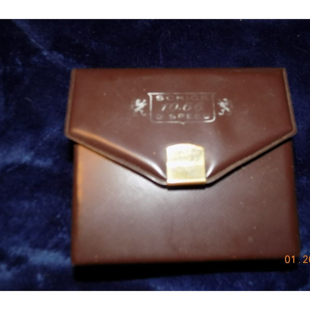 Vintage Schick Women's electric razor 10-66